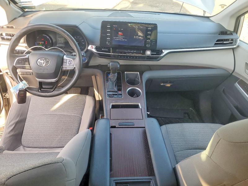 Photo 8 from auction – 2021 TOYOTA SIENNA with VIN 5TDKSKFC9MS028043
