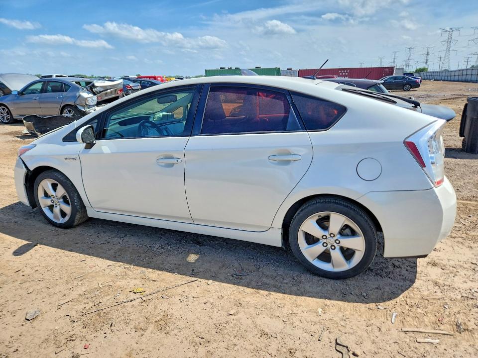 Photo 2 from auction – 2010 TOYOTA PRIUS with VIN JTDKN3DU7A0031224