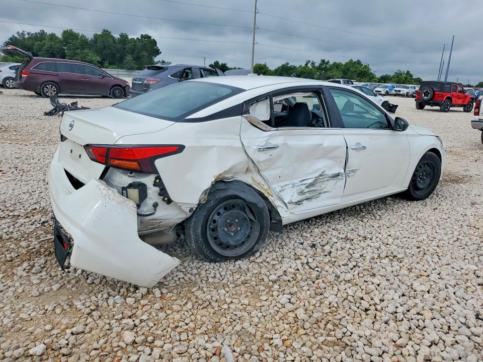 Photo 3 from auction – 2024 NISSAN ALTIMA with VIN 1N4BL4BV8RN420594