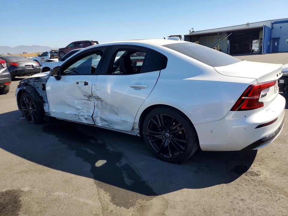 Foto 2 de la subasta – 2024 VOLVO S60 con VIN 7JRL12FH9RG289372