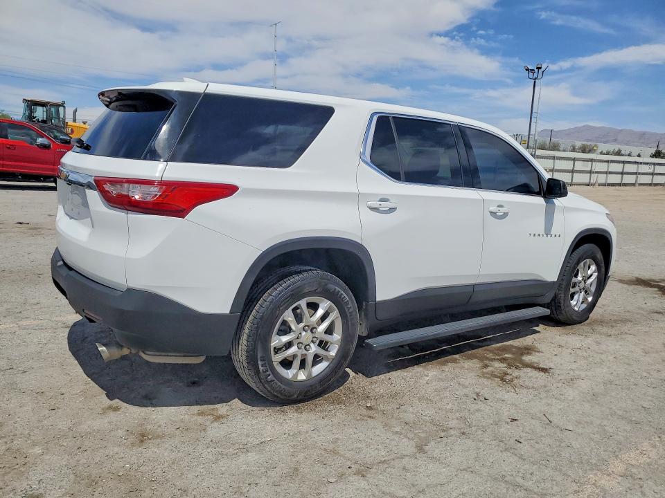 Photo 3 from auction – 2021 CHEVROLET TRAVERSE with VIN 1GNERFKW0MJ228023