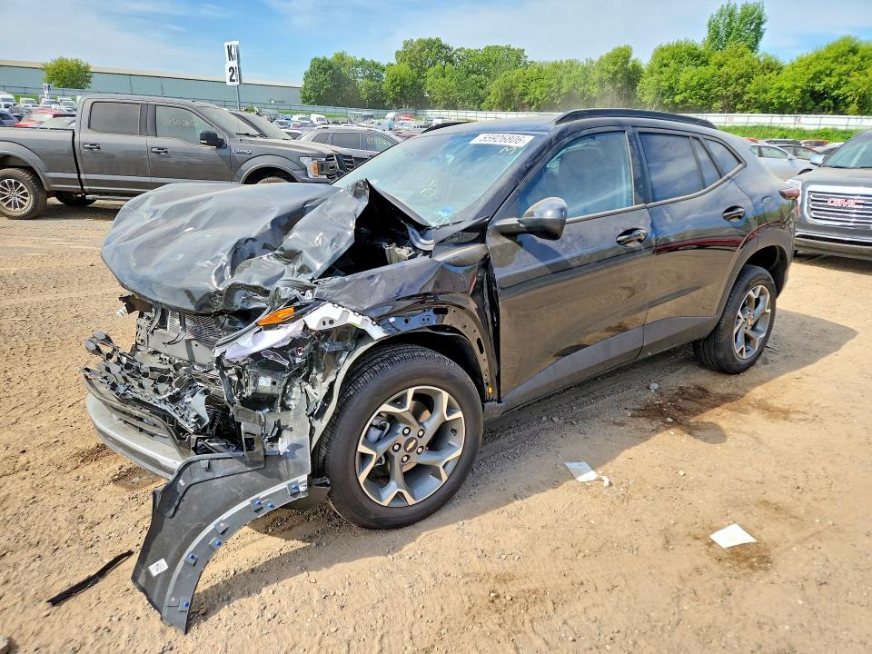 CHEVROLET TRAX 2025 with VIN KL77LHEP1SC228419 - Photo from auction