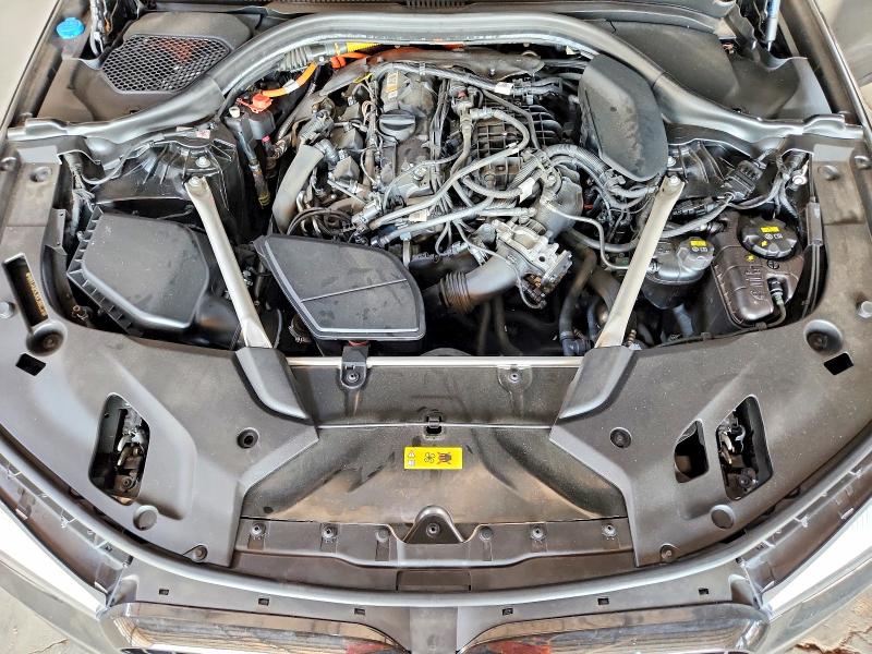 Photo 11 from auction – 2019 BMW 530E with VIN WBAJA9C53KB389038