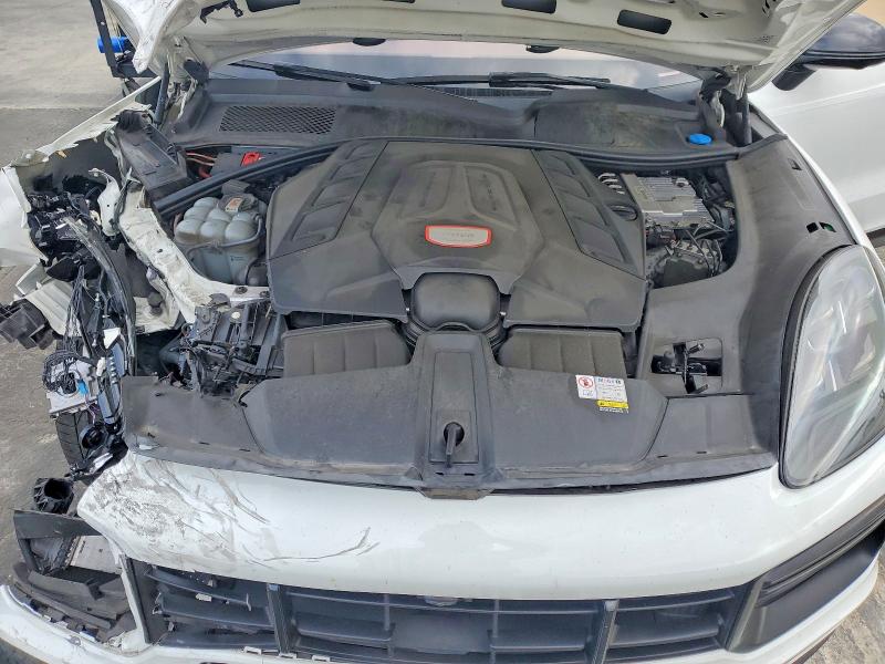 Photo 11 from auction – 2023 PORSCHE CAYENNE with VIN WP1BK2AY3PDA39038