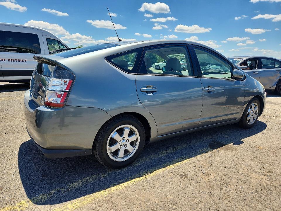 Photo 3 from auction – 2005 TOYOTA PRIUS with VIN JTDKB20U353107907
