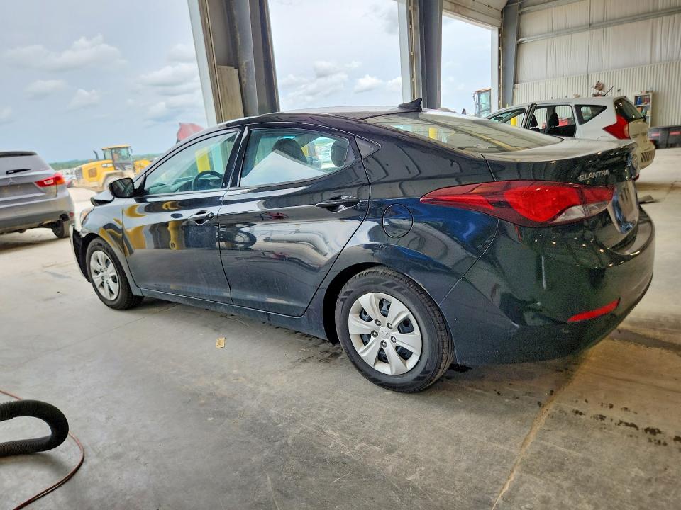Photo 2 from auction – 2016 HYUNDAI ELANTRA with VIN 5NPDH4AE8GH762856