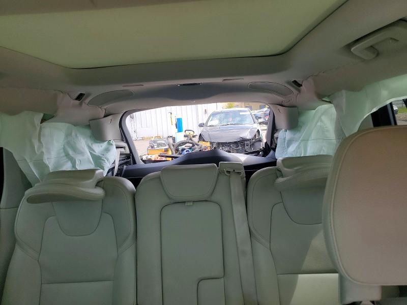 Photo 10 from auction – 2018 VOLVO XC90 with VIN YV4A22PK4J1192663