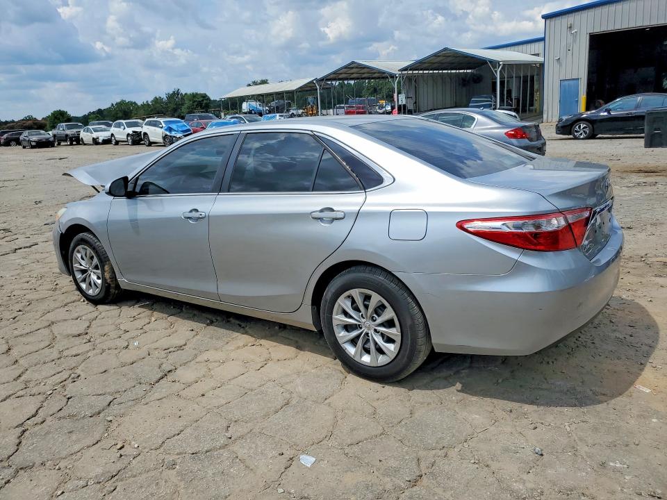 Photo 2 from auction – 2017 TOYOTA CAMRY with VIN 4T1BF1FK3HU668302
