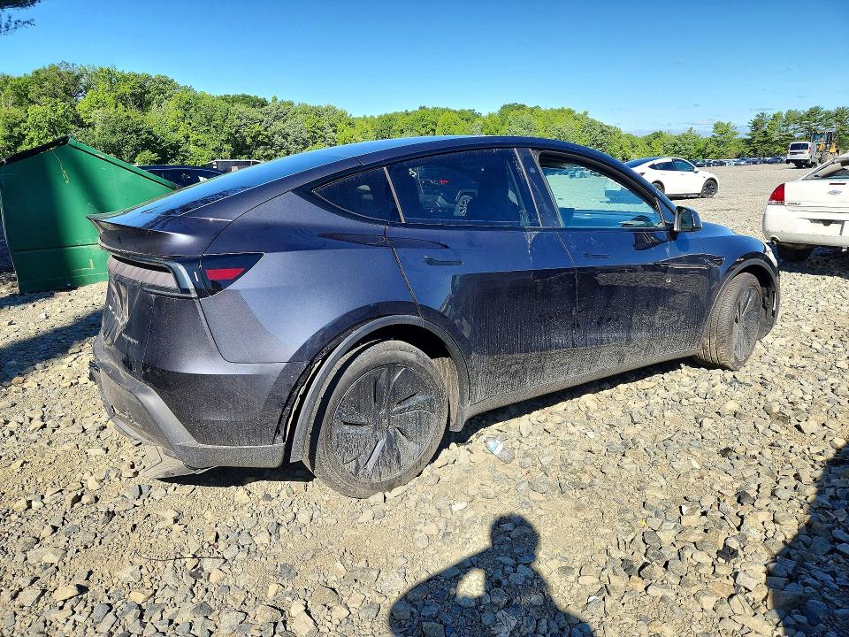 Photo 3 from auction – 2026 TESLA MODEL Y with VIN 7SAYGDEE3TA411036