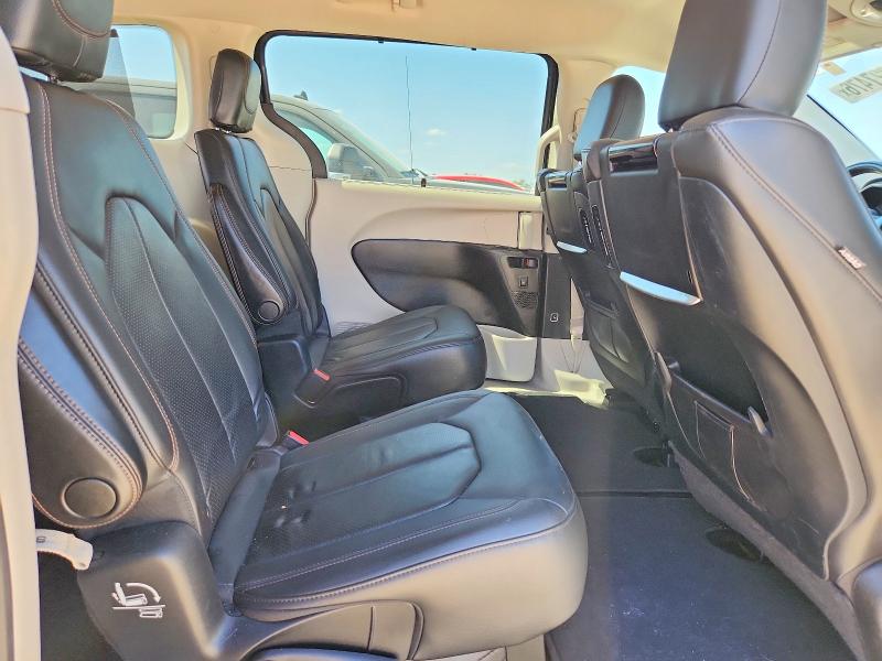 Photo 11 from auction – 2017 CHRYSLER PACIFICA with VIN 2C4RC1EG9HR729092