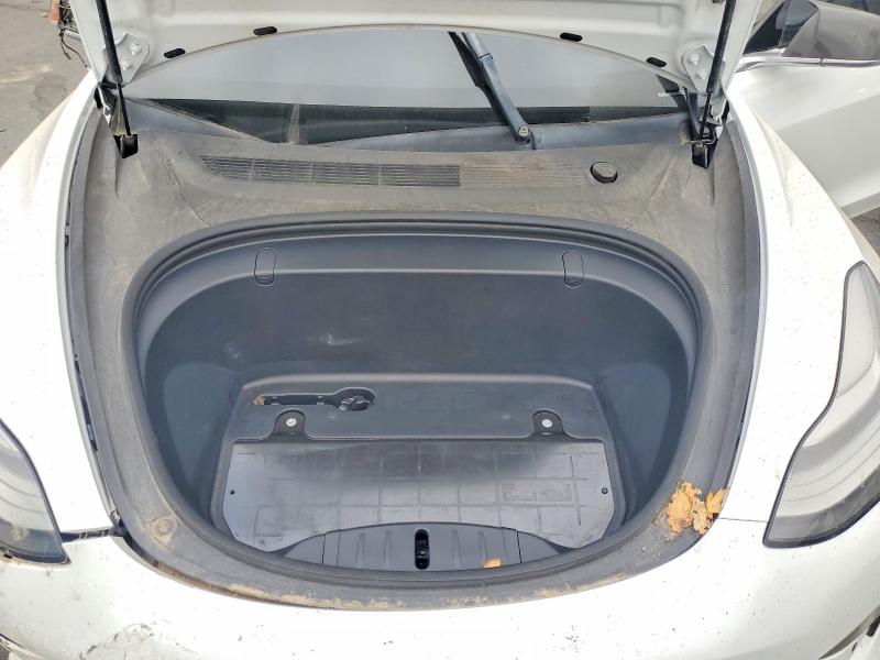 Photo 11 from auction – 2018 TESLA MODEL 3 with VIN 5YJ3E1EB0JF106594
