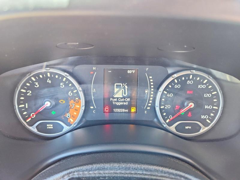 Снимка 9 от търг – 2015 JEEP RENEGADE с VIN ZACCJABH7FPC13386