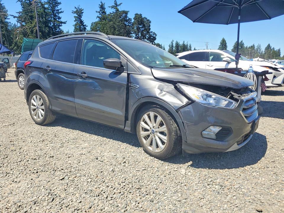 Photo 4 from auction – 2019 FORD ESCAPE with VIN 1FMCU0HD4KUC05353