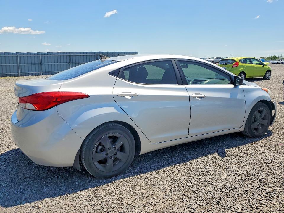 Photo 3 from auction – 2012 HYUNDAI ELANTRA with VIN 5NPDH4AEXCH138633