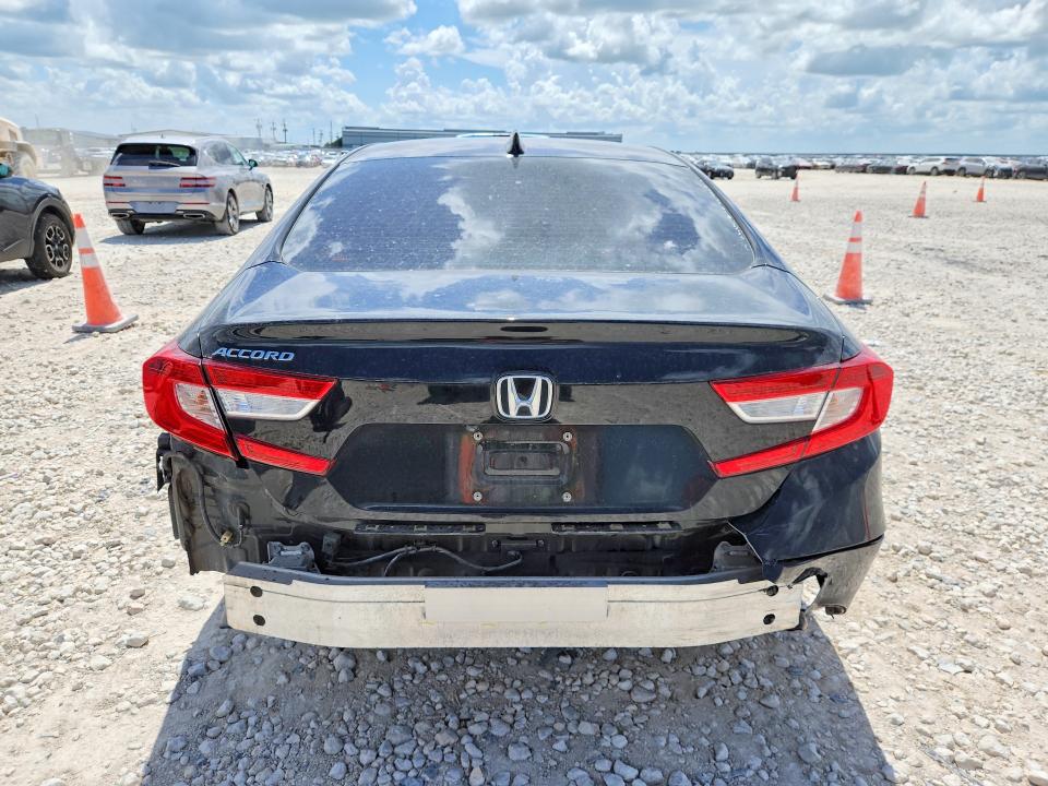 Photo 6 from auction – 2018 HONDA ACCORD with VIN 1HGCV1F50JA031849