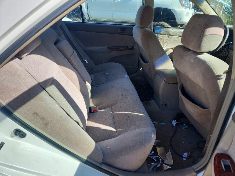 Снимка 10 от търг – 2004 TOYOTA CAMRY с VIN JTDBE30K240275789