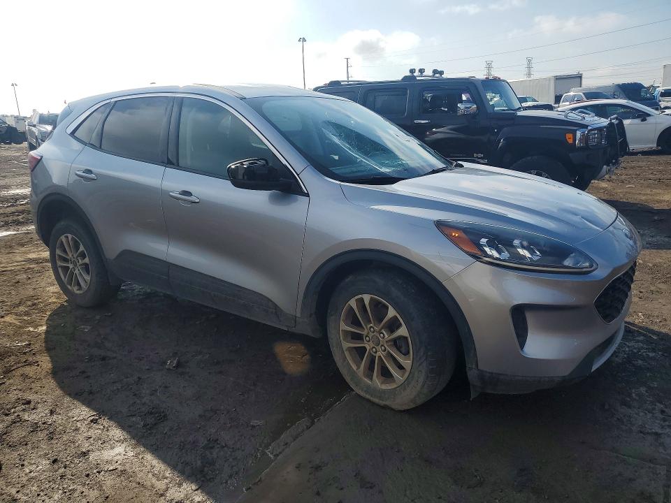 Photo 4 from auction – 2021 FORD ESCAPE with VIN 1FMCU9G60MUA87022