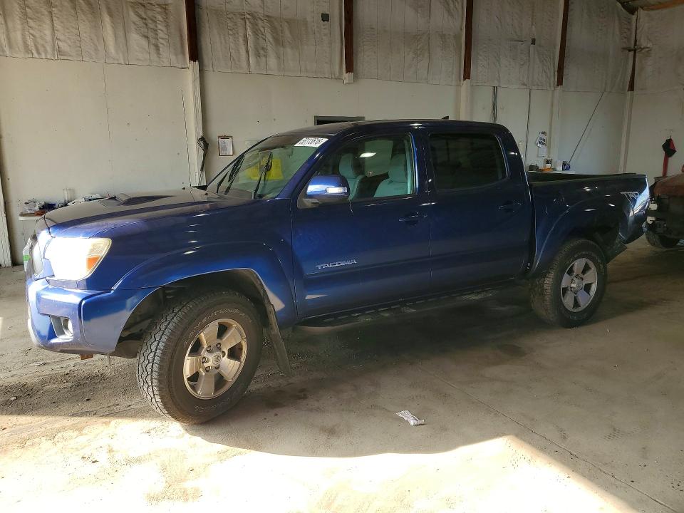 TOYOTA TACOMA 2015 with VIN 3TMLU4EN5FM182619 - Photo from auction