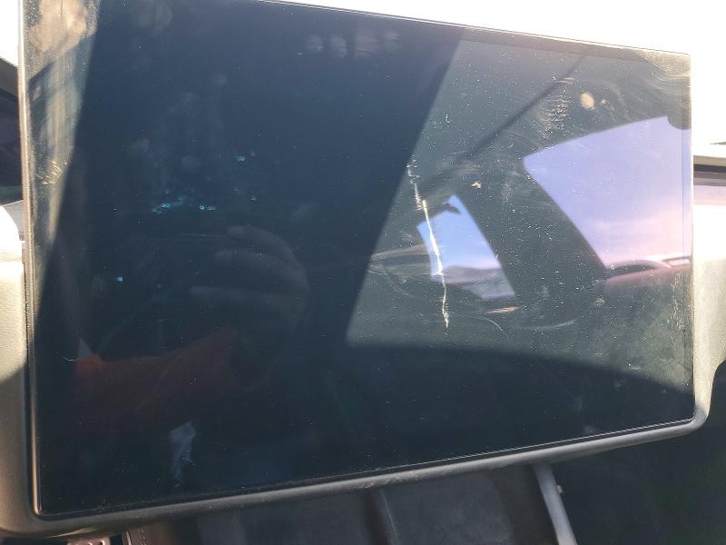 Photo 9 from auction – 2023 TESLA MODEL S with VIN 5YJSA1E50PF500445