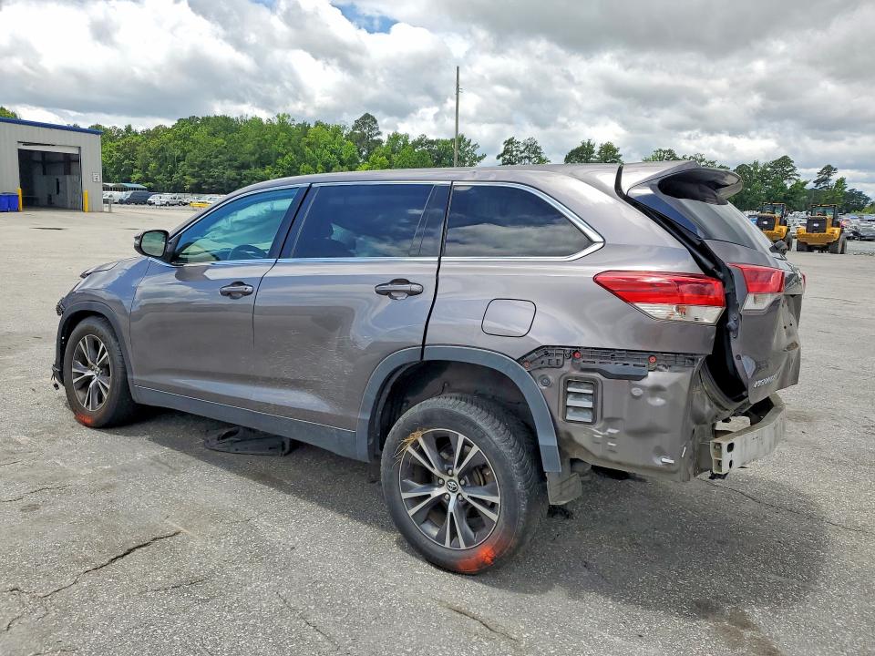 Photo 2 from auction – 2019 TOYOTA HIGHLANDER with VIN 5TDZARFH3KS042281