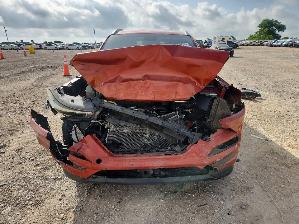 Photo 5 from auction – 2017 HYUNDAI TUCSON with VIN KM8J33A49HU465147