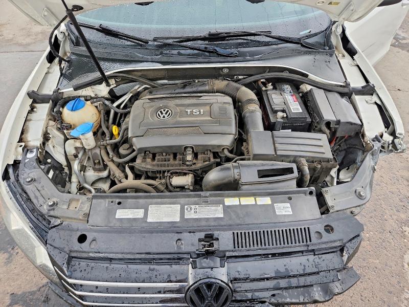 Photo 11 from auction – 2014 VOLKSWAGEN PASSAT with VIN 1VWBT7A3XEC053874