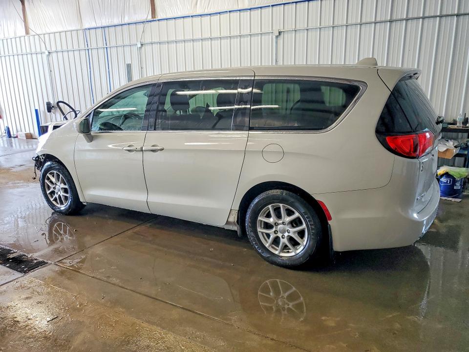 Снимка 2 от търг – 2020 CHRYSLER PACIFICA с VIN 2C4RC1FG1LR106136