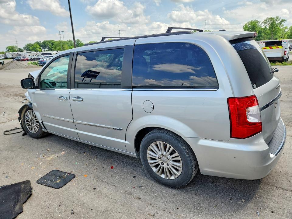 Photo 2 from auction – 2011 CHRYSLER TOWN & COUNTRY with VIN 2A4RR8DG2BR799043