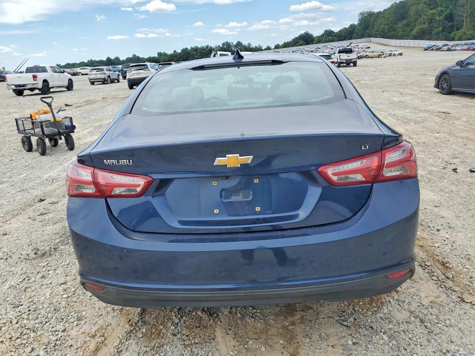 Photo 6 from auction – 2020 CHEVROLET MALIBU with VIN 1G1ZD5ST4LF008404
