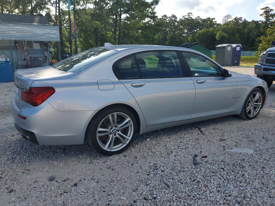 Photo 3 from auction – 2014 BMW 750 with VIN WBAYE8C58ED780434