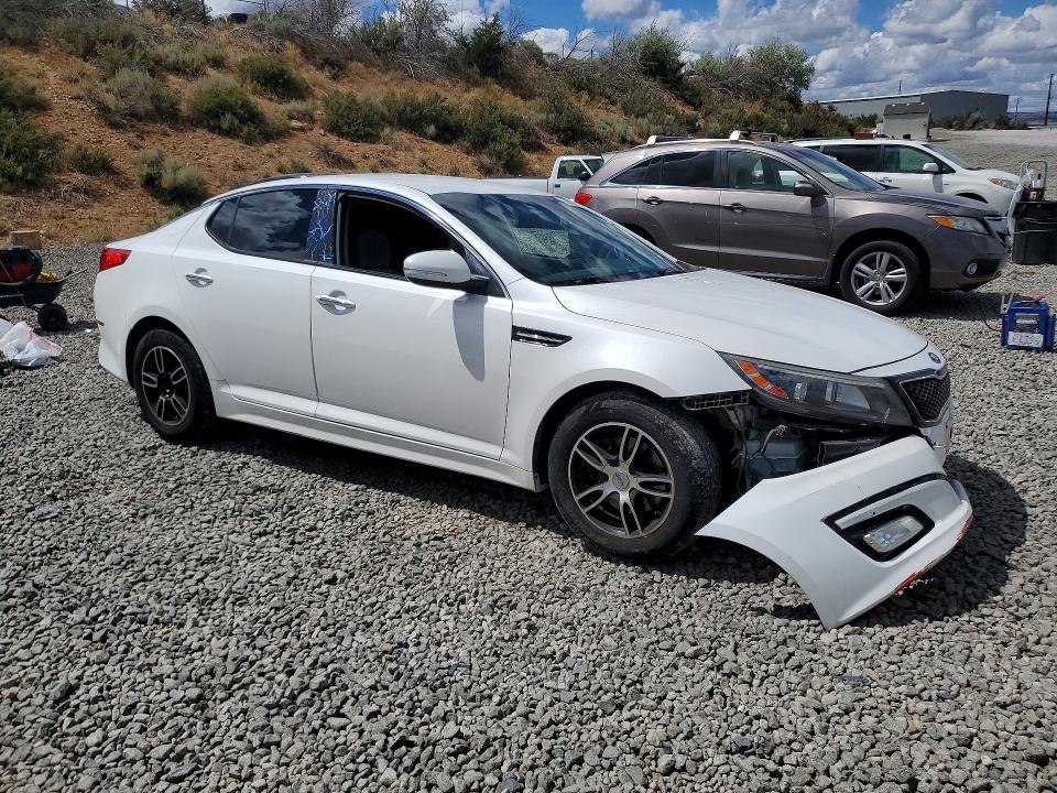 Foto 4 de la subasta – 2015 KIA OPTIMA con VIN KNAGM4A76F5650417
