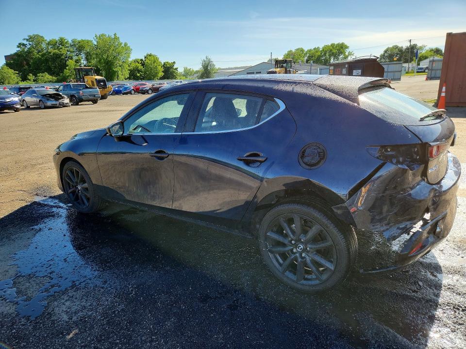 Photo 2 from auction – 2025 MAZDA 3 with VIN JM1BPAKM9S1773220