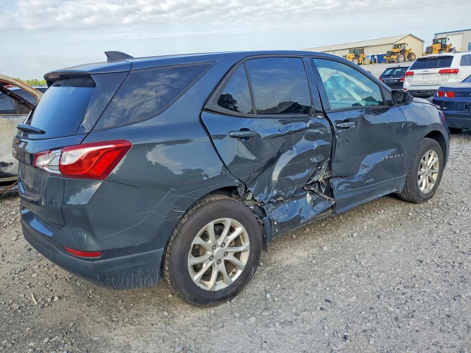 Photo 3 from auction – 2019 CHEVROLET EQUINOX with VIN 2GNAXHEV2K6140815