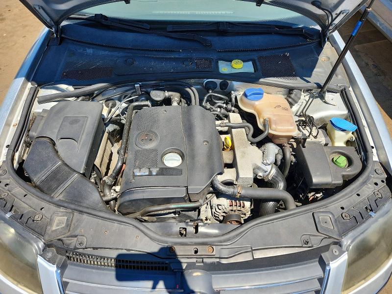 Photo 11 from auction – 2004 VOLKSWAGEN PASSAT with VIN WVWPD63BX4E309843