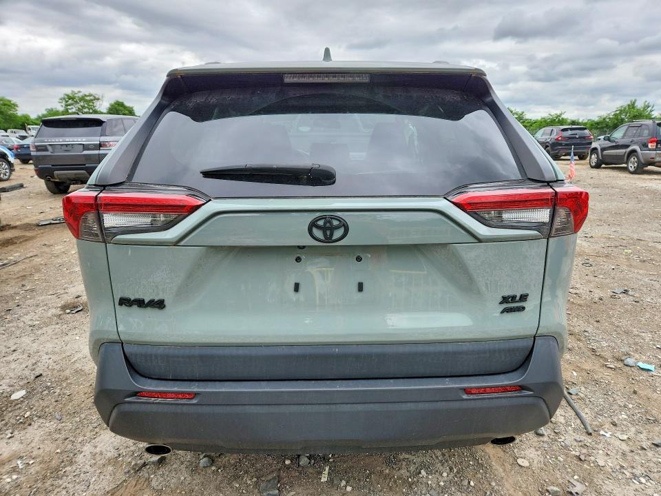 Photo 6 from auction – 2022 TOYOTA RAV4 with VIN 2T3P1RFV0NW279035