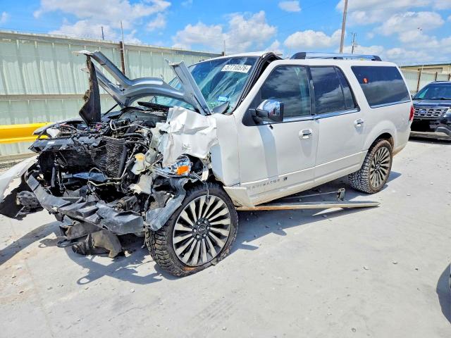 LINCOLN NAVIGATOR 2014 z numerem VIN 5LMJJ3H55EEL06830 - Zdjęcie z aukcji