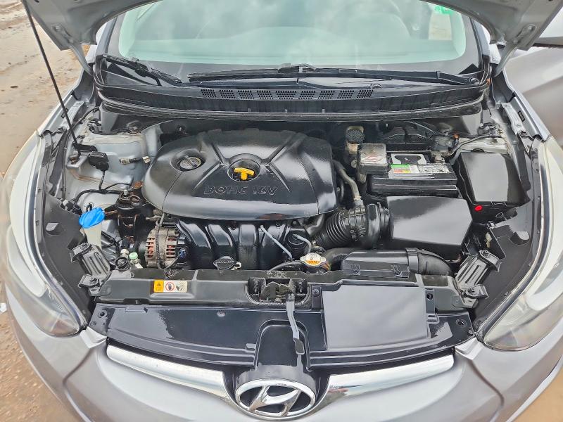 Photo 11 from auction – 2016 HYUNDAI ELANTRA with VIN 5NPDH4AE6GH787092