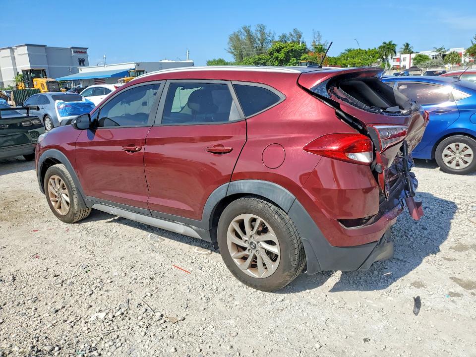 Photo 2 from auction – 2017 HYUNDAI TUCSON with VIN KM8J33A4XHU387610