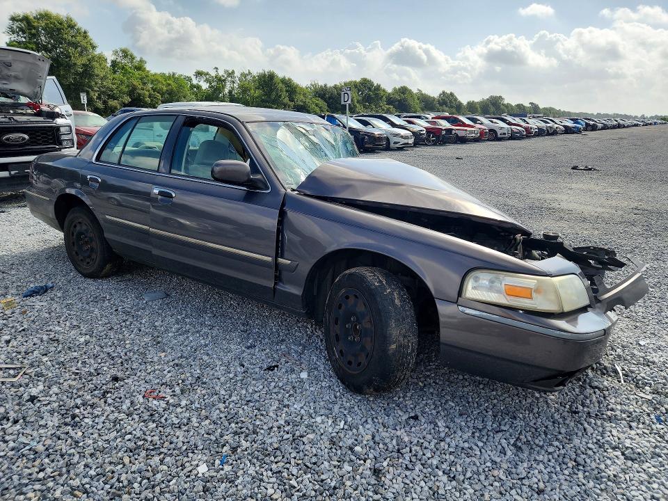صورة رقم 4 من المزاد - 2007 MERCURY CAPRI مع VIN 2MEFM74V37X617335
