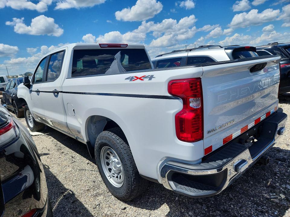 Photo 2 from auction – 2025 CHEVROLET SILVERADO with VIN 1GCPKAEK2SZ220022