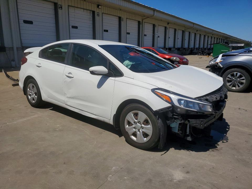Photo 4 from auction – 2018 KIA FORTE with VIN 3KPFK4A74JE175545