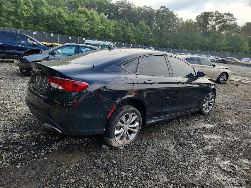 Photo 3 from auction – 2015 CHRYSLER 200 with VIN 1C3CCCDG7FN643247