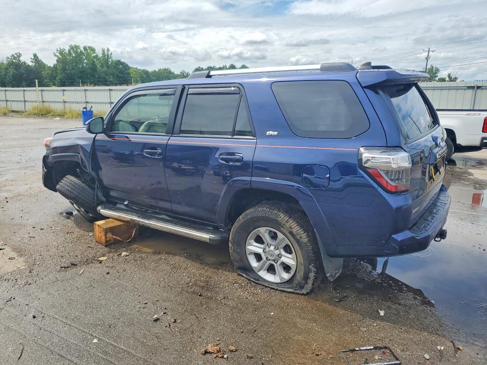 Photo 2 from auction – 2019 TOYOTA 4RUNNER with VIN JTEZU5JR2K5199950