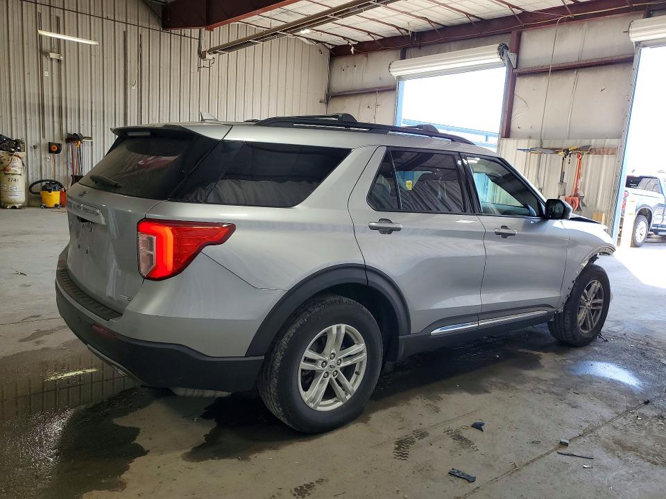 Photo 3 from auction – 2020 FORD EXPLORER with VIN 1FMSK8DH0LGC85047
