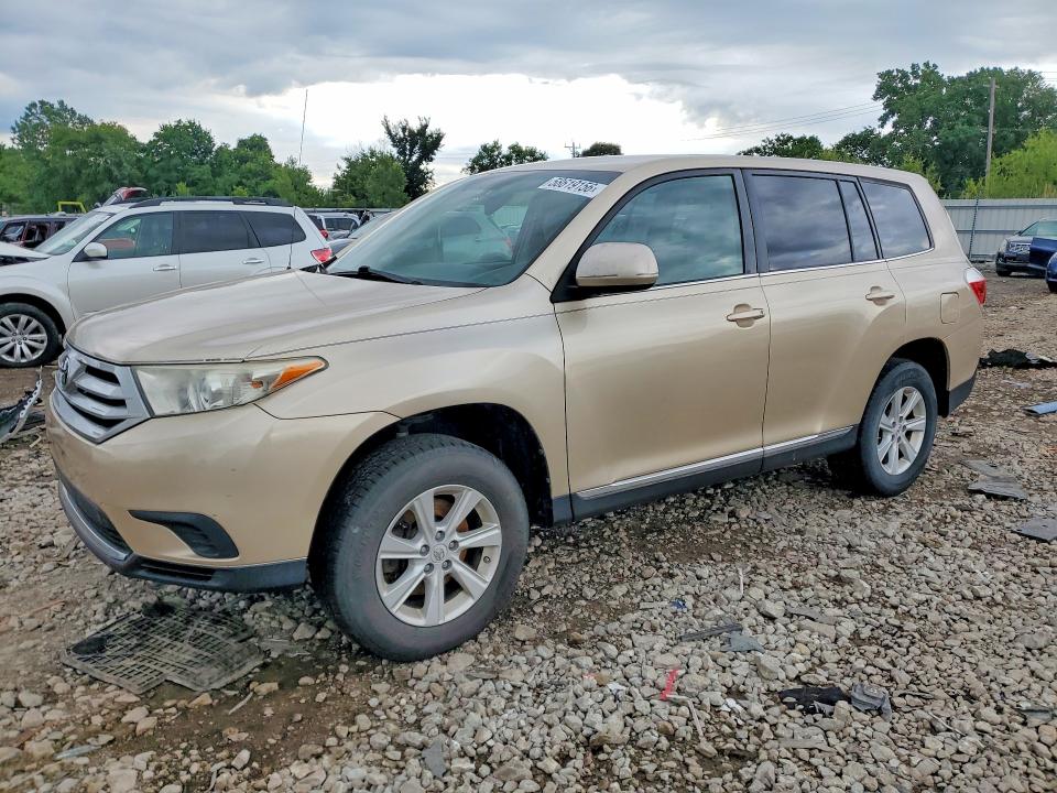 TOYOTA HIGHLANDER 2011 with VIN 5TDZA3EH5BS016196 - Photo from auction