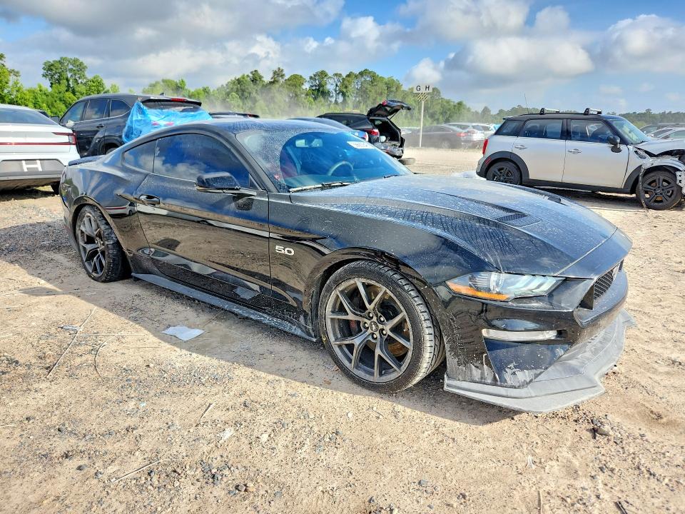Photo 4 from auction – 2020 FORD MUSTANG with VIN 1FA6P8CF7L5111484