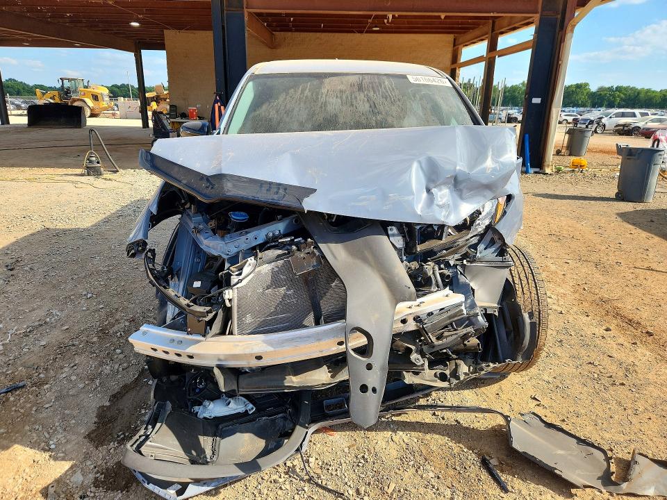 Photo 5 from auction – 2025 HONDA RIDGELINE with VIN 5FPYK3F15SB008170