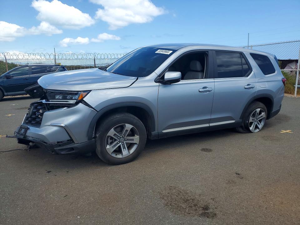 HONDA PILOT 2023 z numerem VIN 5FNYG2H40PB008032 - Zdjęcie z aukcji