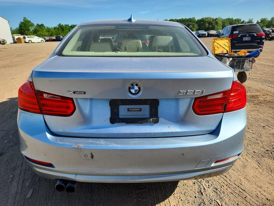 Photo 6 from auction – 2015 BMW 328 with VIN WBA3B5C57FF959412