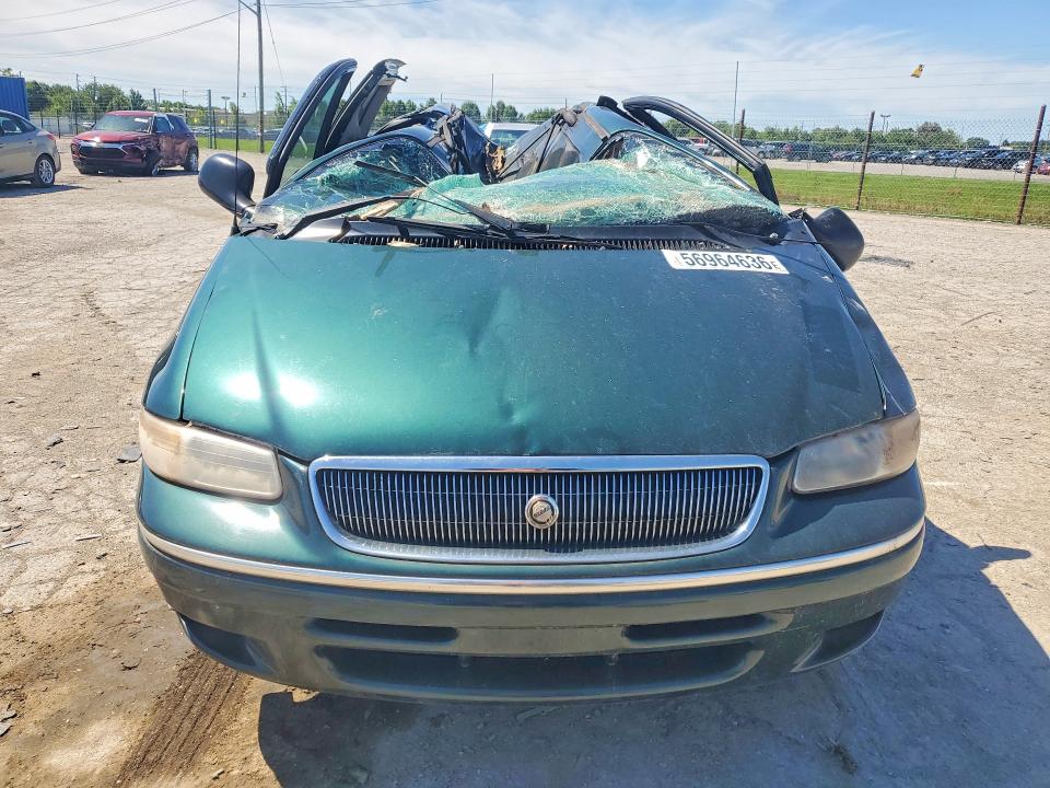 Photo 5 from auction – 1997 CHRYSLER TOWN & COUNTRY with VIN 1C4GP64L4VB412063